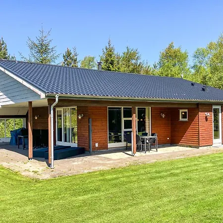 4 Bedroom Gorgeous In *